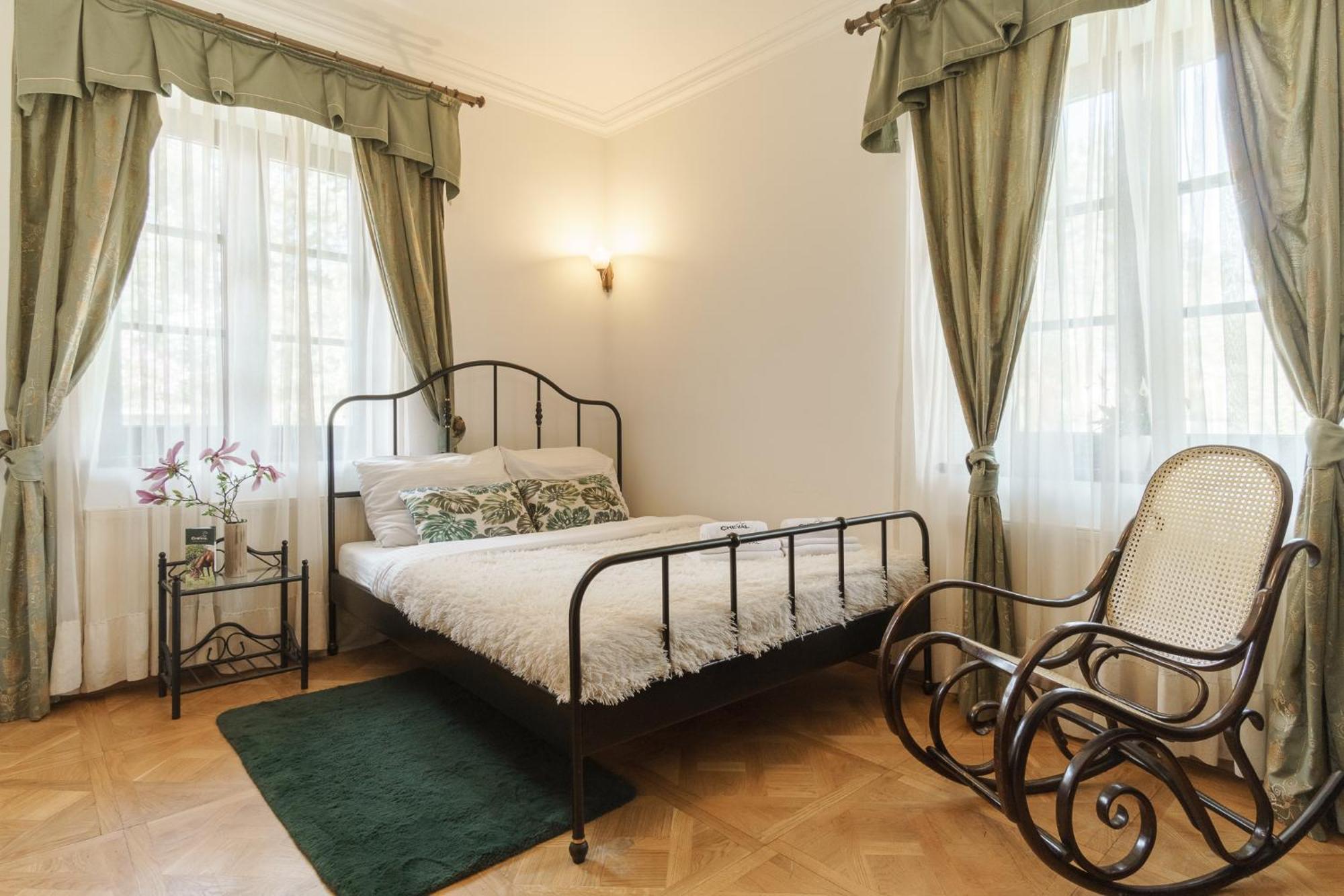 Apartamenty W Dworku Cheval 克拉科夫 外观 照片